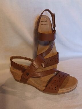 Earth Origins Brown Leather Strappy Wedge Sandals Women's Size 8